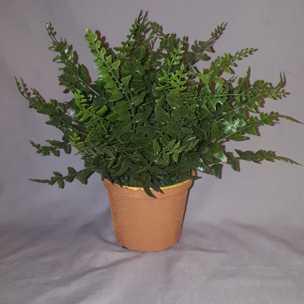 Artificial potted plant